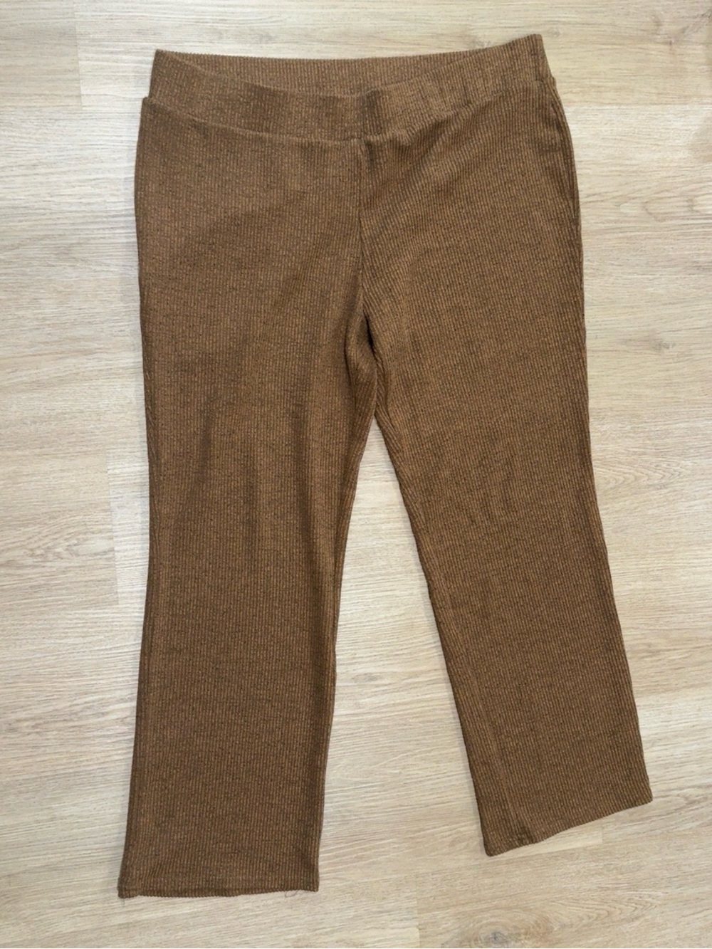 Time and Tru Ribbed Pull-On Cropped Pants - Brown